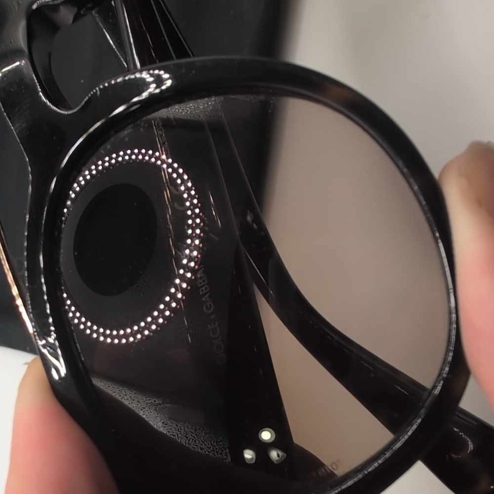 ✨FULL INCLUSION✨Dolce & Gabbana Tortoise Shell Sunglasses - Picture 3 of 6